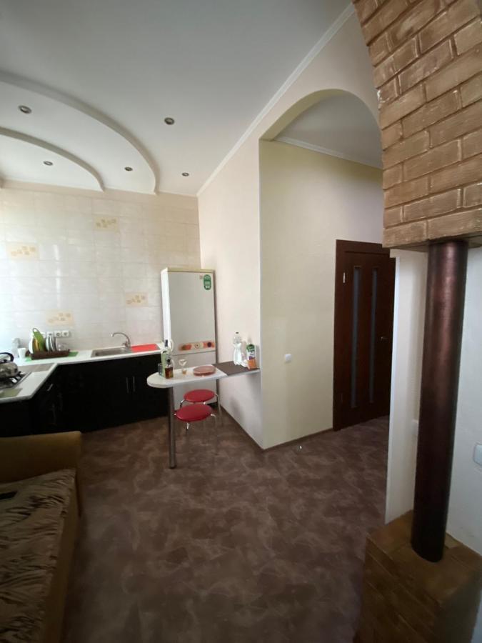 Студия На Черeмушках Apartment Odessa Exterior photo